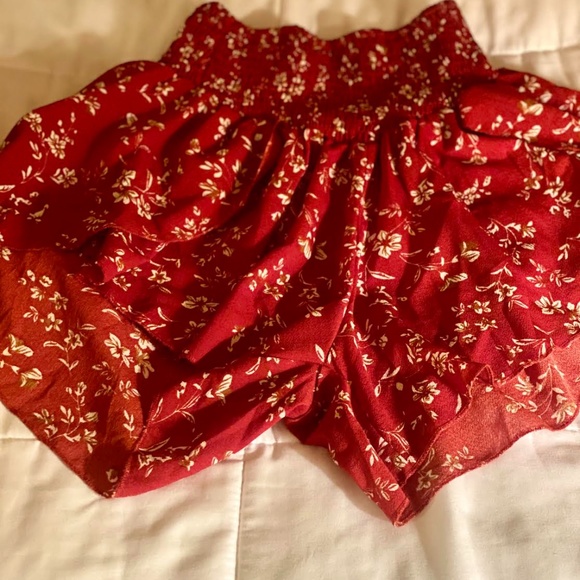 Flowy Shorts - Picture 1 of 1